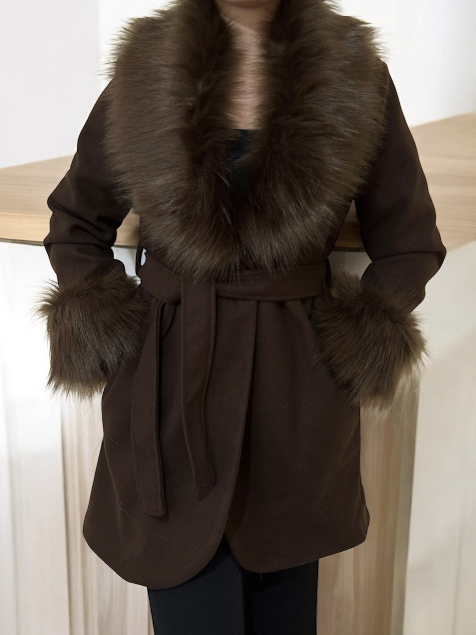 PALLTO E SHKURTER NGJYRE KAFE