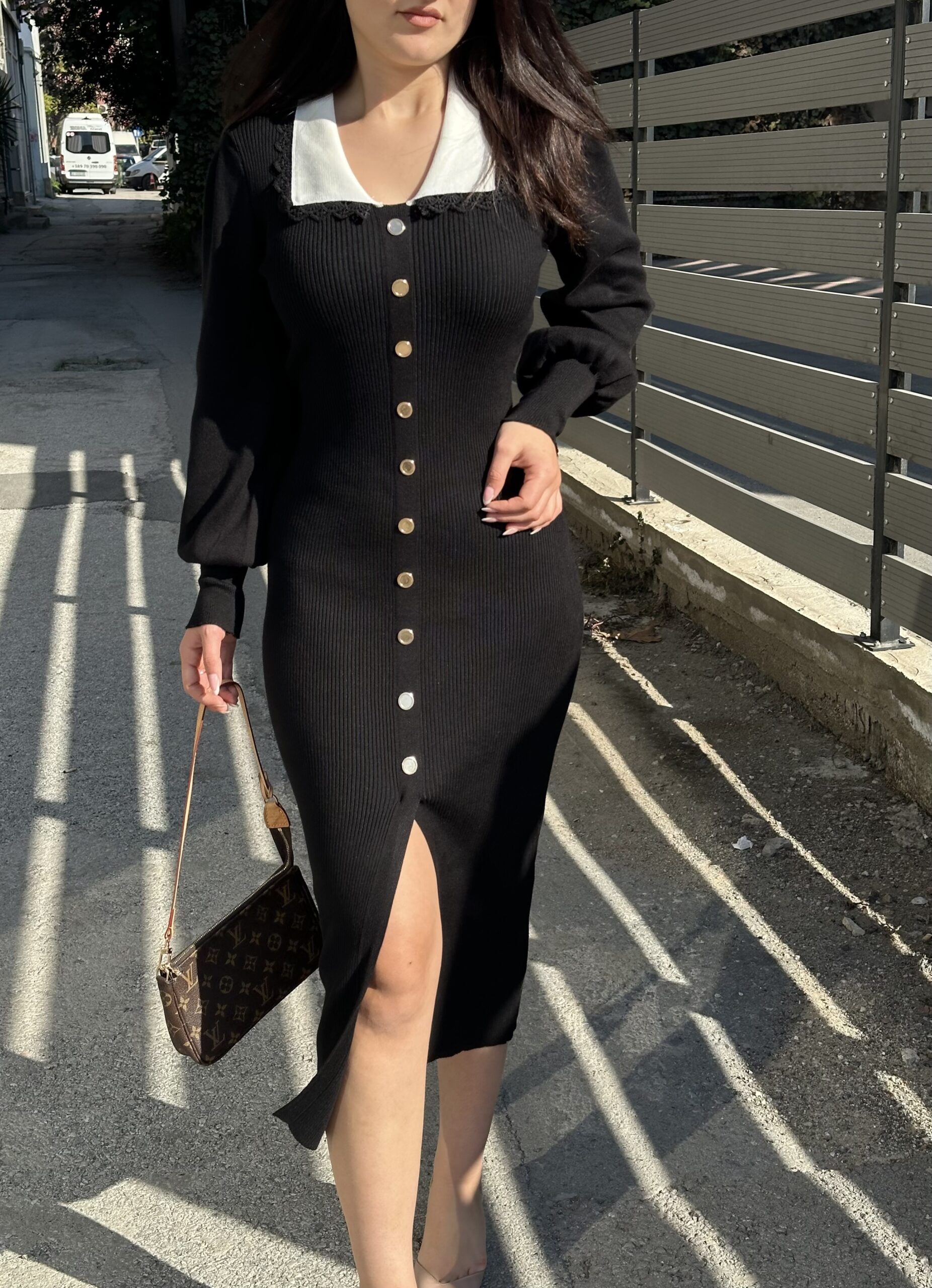 Fustan premium me kopsa dhe jake kontrasi